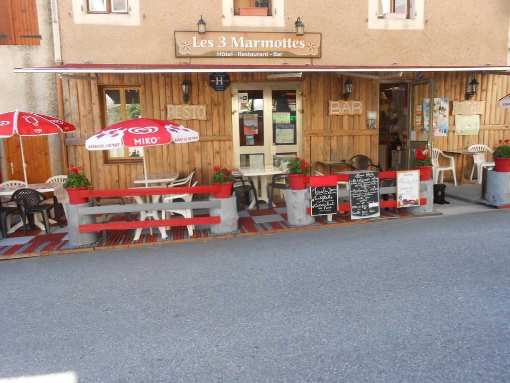 Les 3 Marmottes Hotel Lus la Croix Haute Bagian luar foto