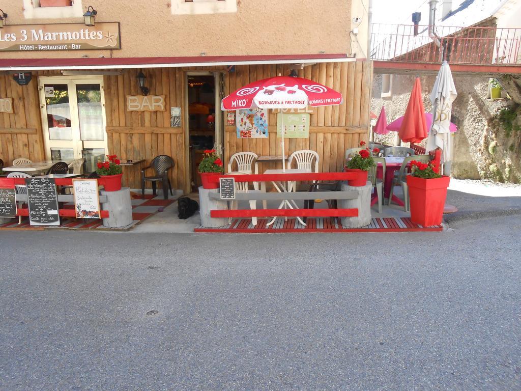 Les 3 Marmottes Hotel Lus la Croix Haute Bagian luar foto