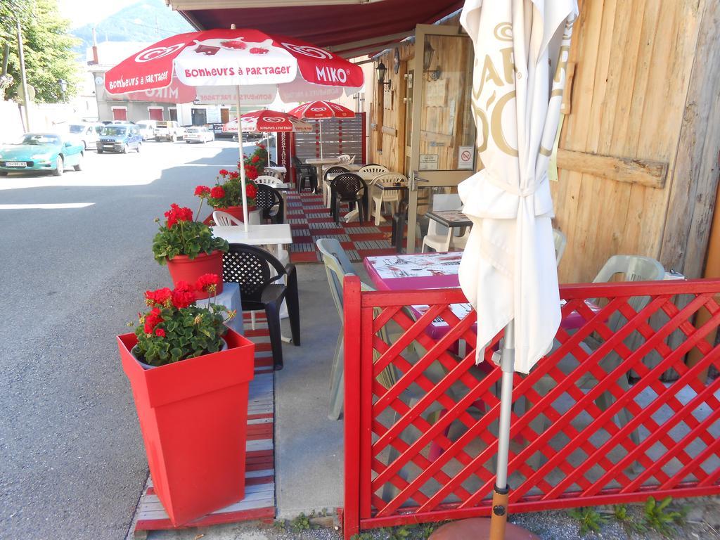 Les 3 Marmottes Hotel Lus la Croix Haute Bagian luar foto